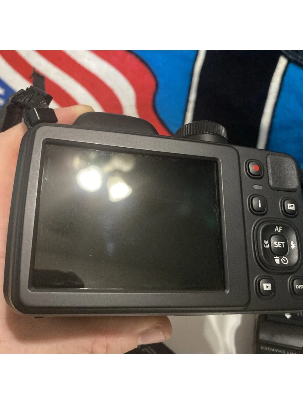 Kodak PIXPRO AZ421 Digital Camera  6MP Digital 2 Batteries Card Charger Tested